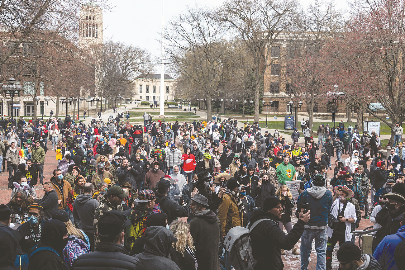 Michigan Breakfast Enthusiasts Ill-Advisedly Gearing Up For Hash Bash - Vimarsana News