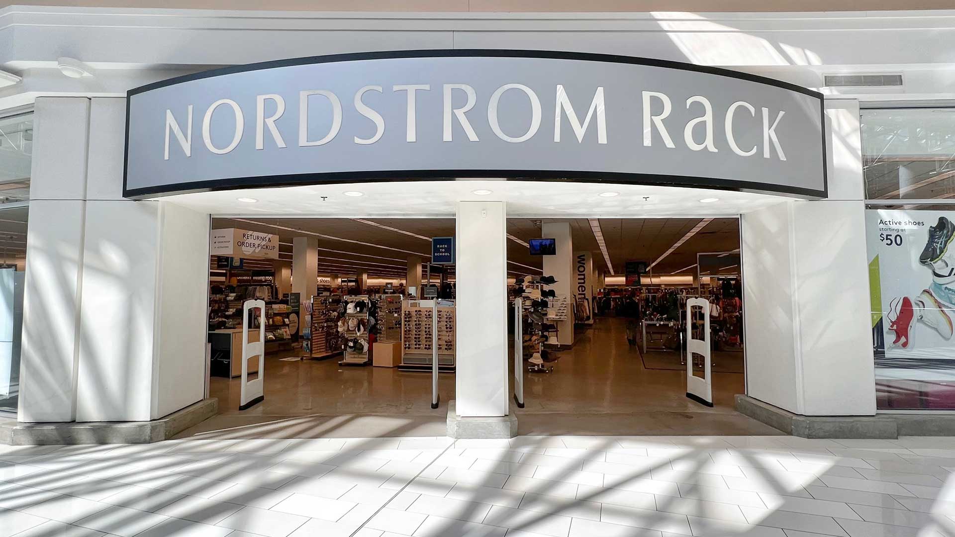 People Claiming Big House "Best Place To Be" Clearly Never Been To A Nordstrom Rack - Vimarsana News